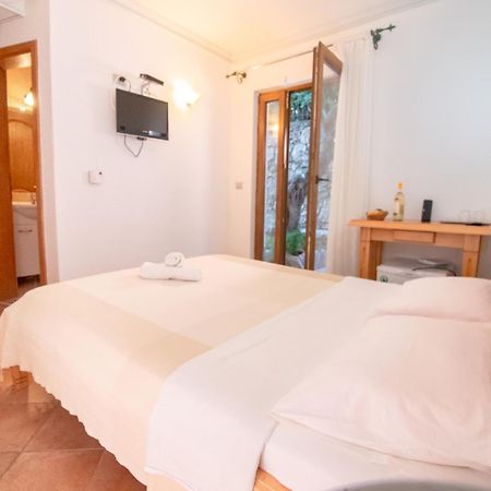 Apartments And Rooms Levantin Inn Sveti Stefan Luaran gambar