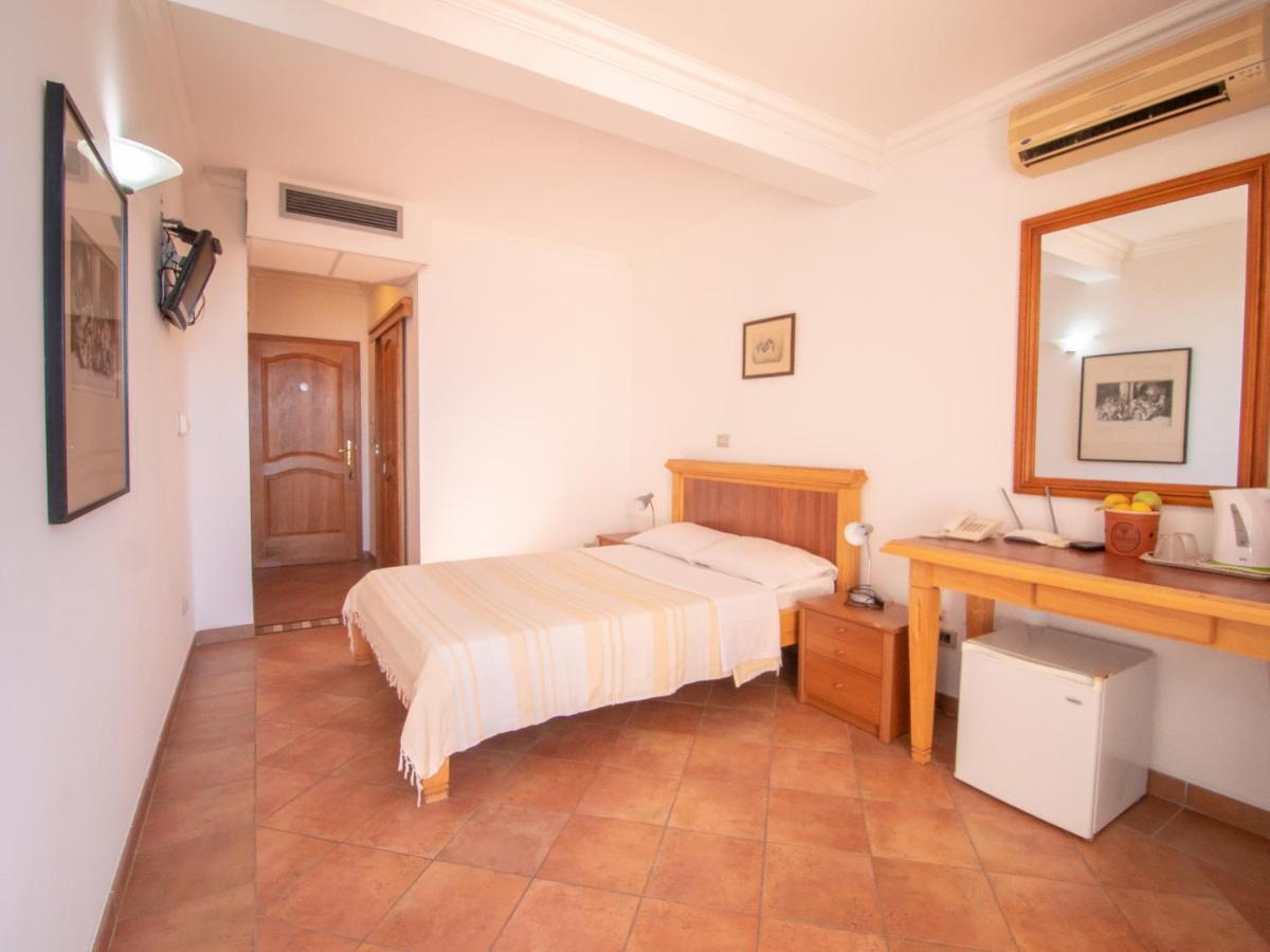 Apartments And Rooms Levantin Inn Sveti Stefan Luaran gambar