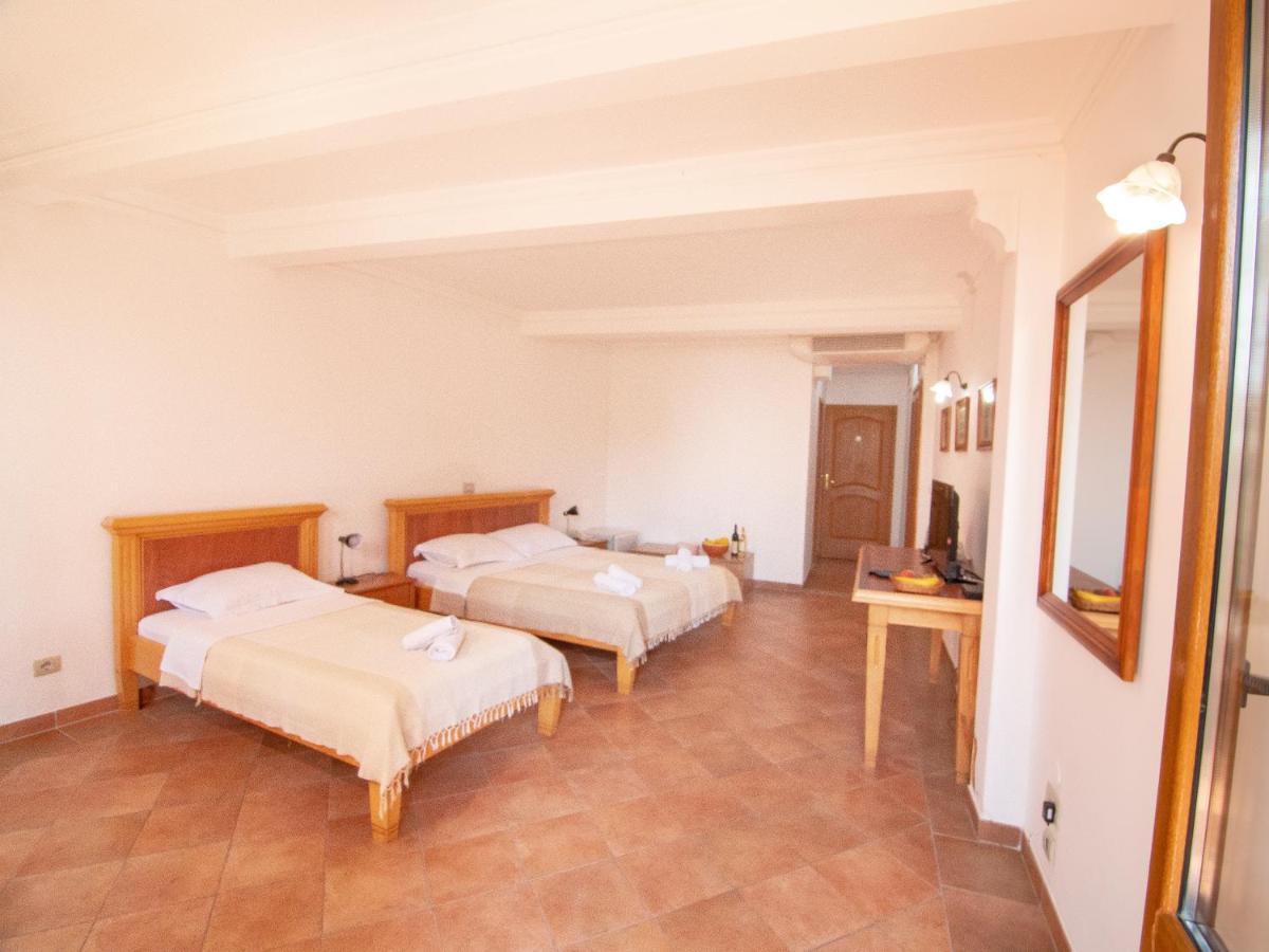Apartments And Rooms Levantin Inn Sveti Stefan Luaran gambar
