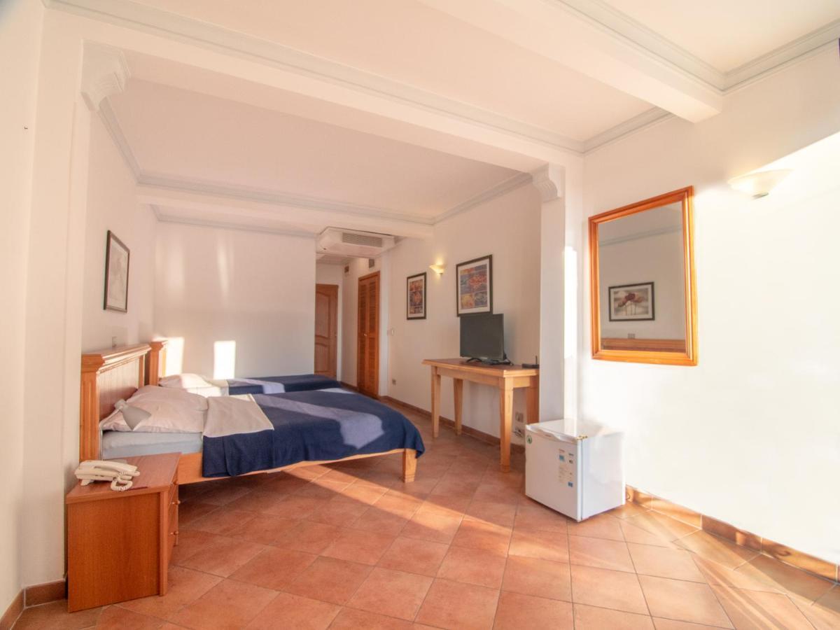 Apartments And Rooms Levantin Inn Sveti Stefan Luaran gambar