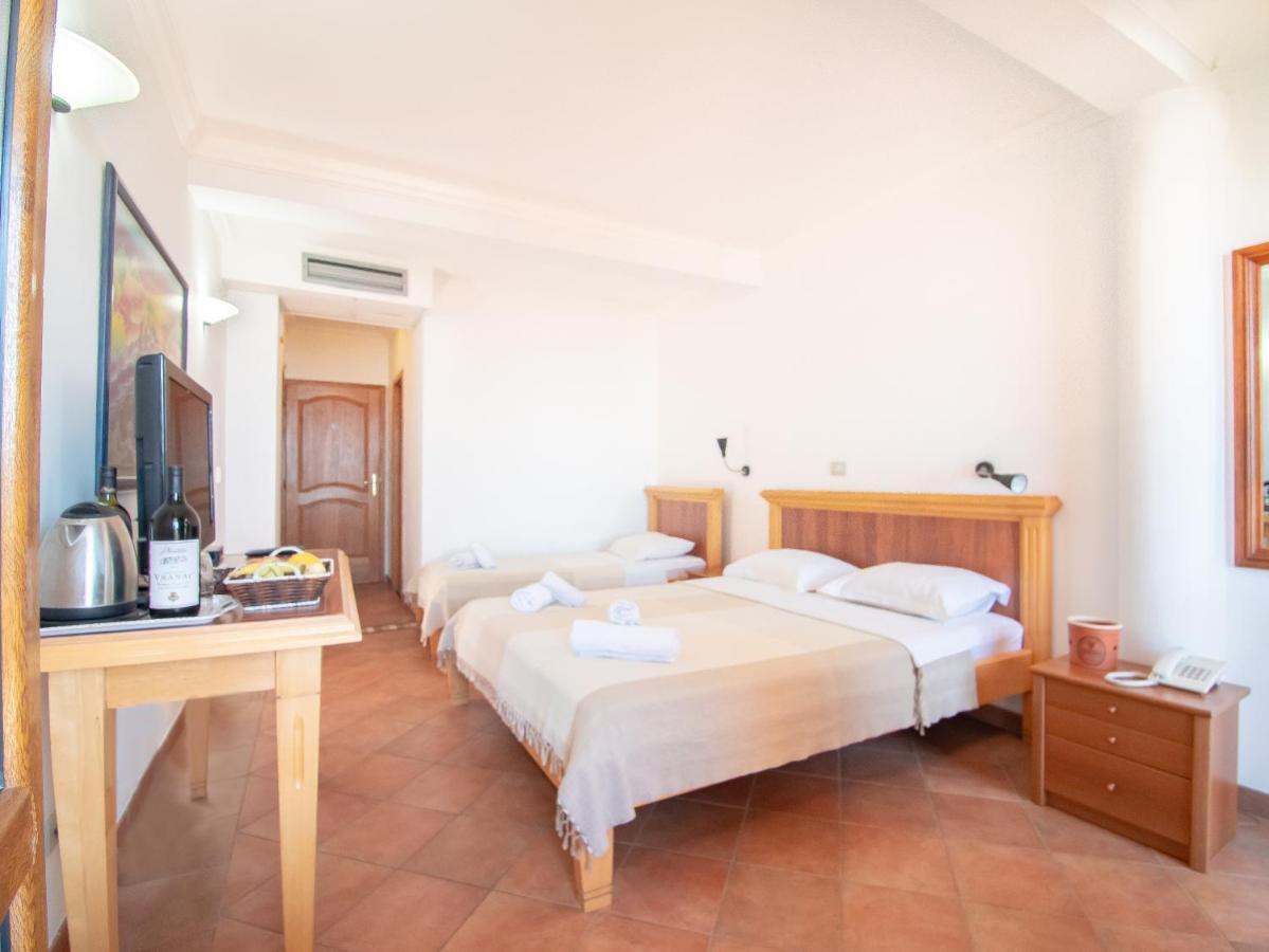 Apartments And Rooms Levantin Inn Sveti Stefan Luaran gambar