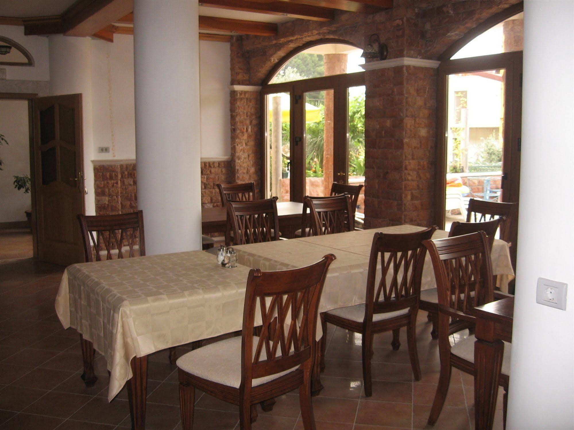 Apartments And Rooms Levantin Inn Sveti Stefan Luaran gambar